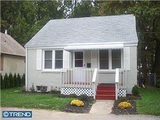 5th image of 302 Odessa Ave