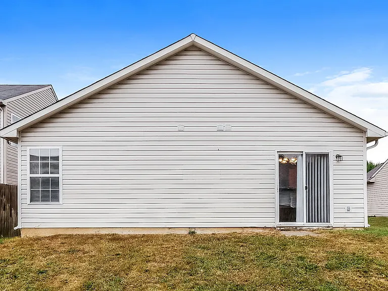 9723 Centennial Ct — Photo 16