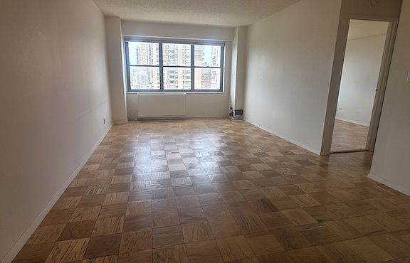 5th image of 178 E 80th St APT 21D