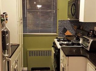 15743 17th Rd, Whitestone, NY 11357