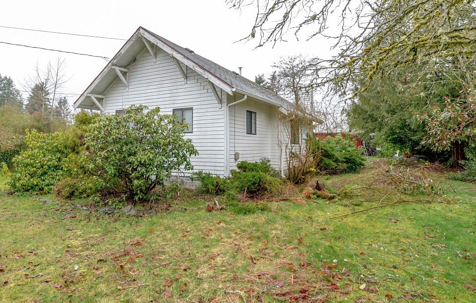 1st image of 12722 Pioneer Way E