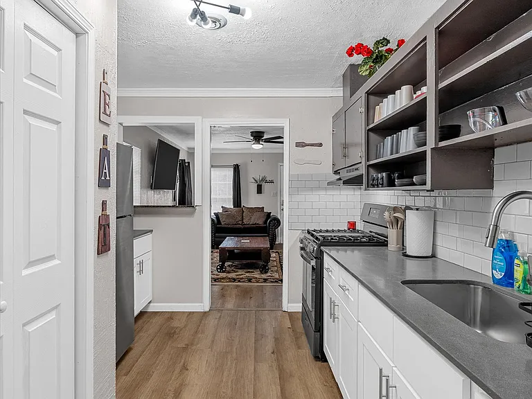 6014 Fairfield Ave — Photo 16