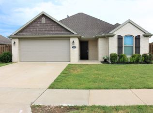 4458 W Anthem Dr, Fayetteville, AR 72704