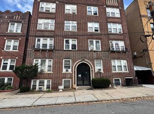157-159 W 48th St #303, Bayonne, NJ 07002
