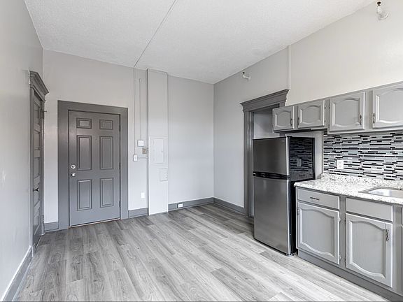 3rd image of 35A506 Union Ct #506