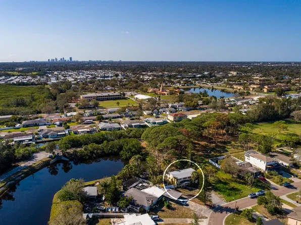 346 80th Ave NE, Saint Petersburg, FL 33702