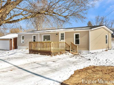 208 Clark St, Lakeview, MI, 48850