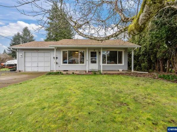 1562 SW Levens St, Dallas, OR 97338