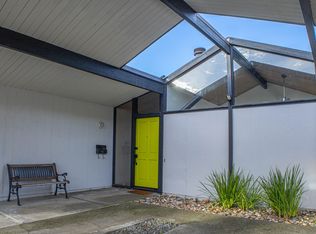 31 Mount Lassen Dr, San Rafael, CA 94903