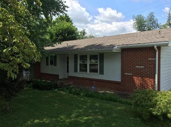 1st image of 316 Carolyn Cir