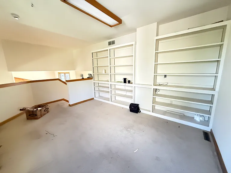 2620 Briarwood Dr — Photo 34