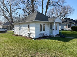 353 S Main St, Seneca, IL 61360