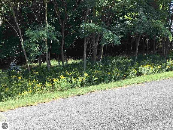 5th image of 1 W McClary Rd