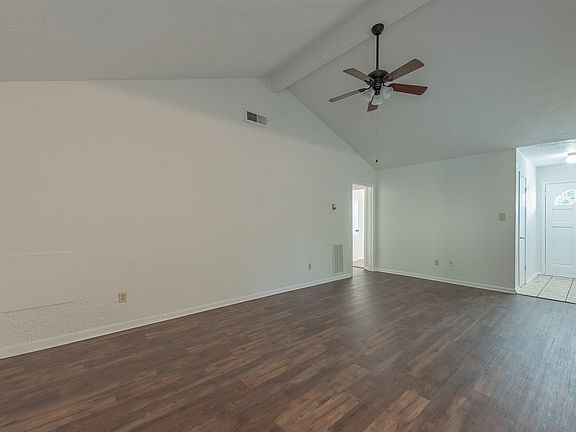 5th image of 1415 Holik Dr