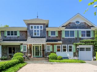 31 Carnegie Avenue, Huntington, NY 11743