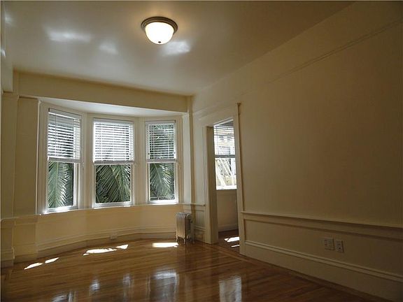 2nd image of 721 Bush St APT 105