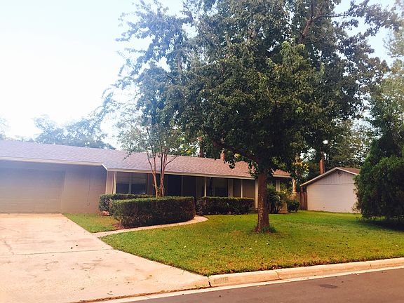 4th image of 5611 NW 29th St