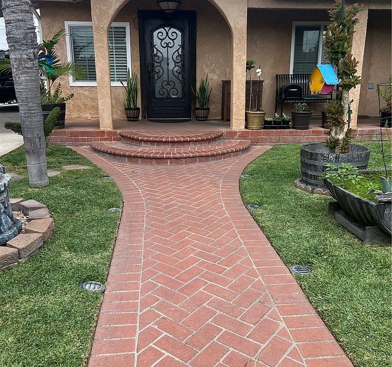 1st image of 4401 E 53rd St