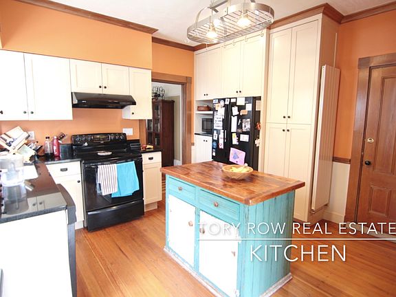 5th image of 74 Antrim St