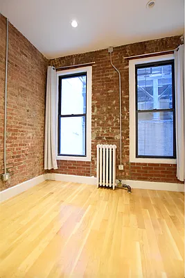 Rented by REAL New York | media 24