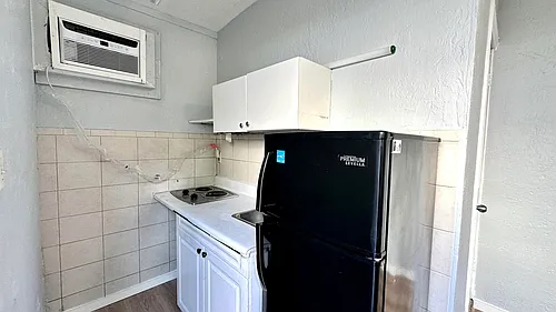 447 Conniston Rd #STUDIO Photo 1 447 Conniston Rd #STUDIO Photo 1