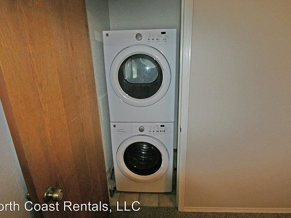 5th image of 1573 Whispering Pines Dr APT D
