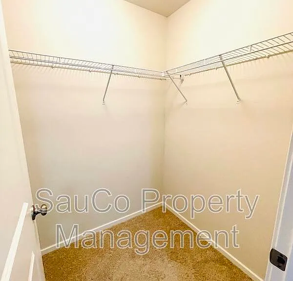 16390 NW Ernst St — Photo 12
