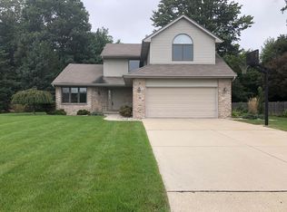 8171 Creston Dr, Freeland, MI 48623