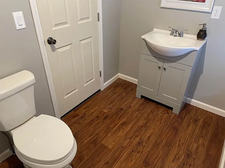 88 Pawling Ave — Photo 20