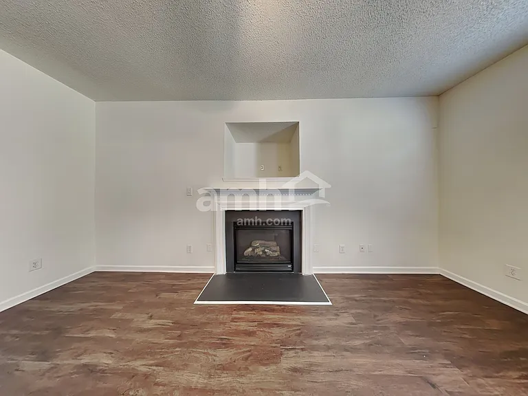 6016 Glen Way Dr — Photo 5