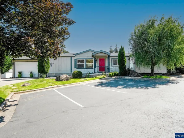 1015 Oak St Unit 2, Silverton, OR 97381