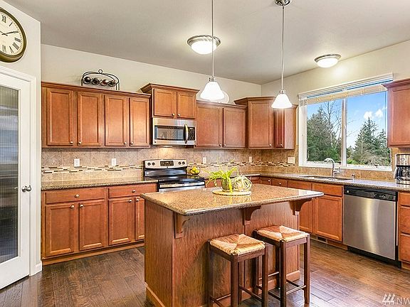 4th image of 15816 92nd Avenue Ct E