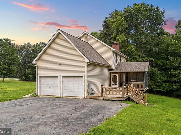 3rd image of 6905 Hawkins Gate Rd