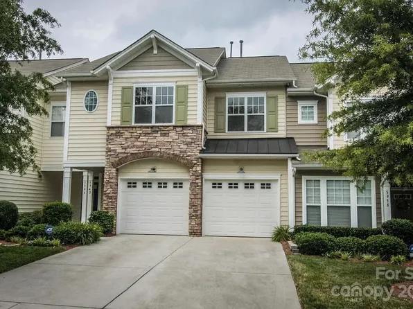 5942 Pale Moss Ln, Charlotte, NC 28269