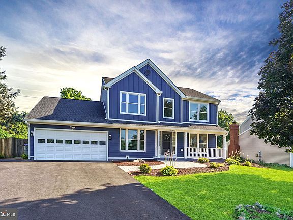 2nd image of 12910 Ashton Oaks Dr