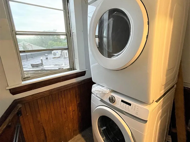 122 Beech St #2 — Photo 8