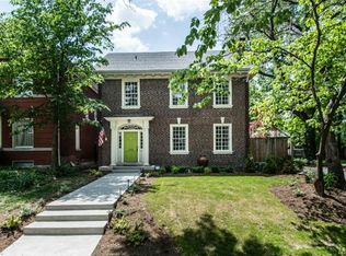 5152 Washington Pl, Saint Louis, MO 63108