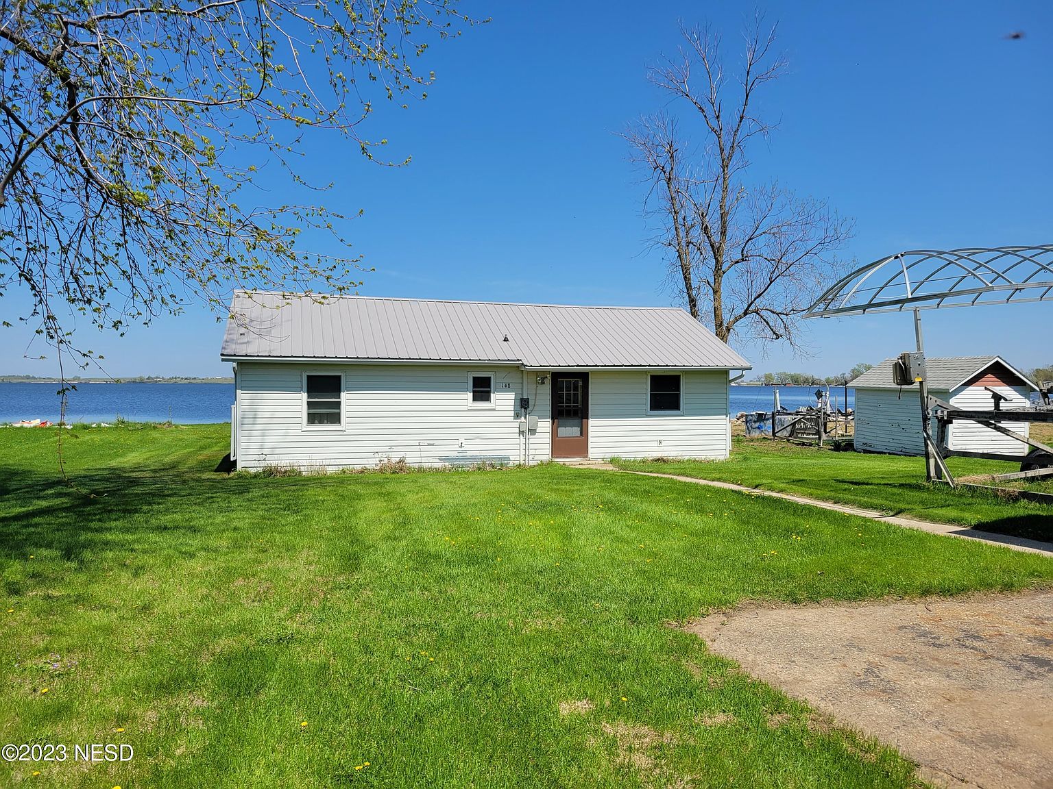 148 E Lakeshore Dr, Waubay, SD 57273 Zillow