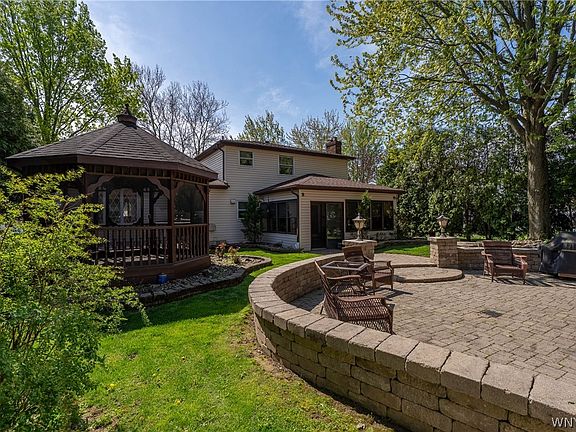 5th image of 8010 Crestview Dr