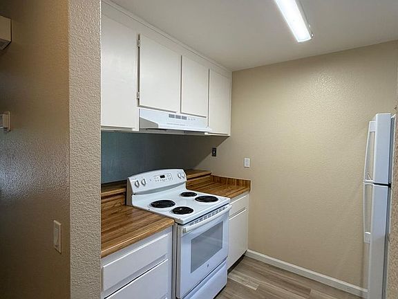 2nd image of 1053 Dutton Ave APT 29
