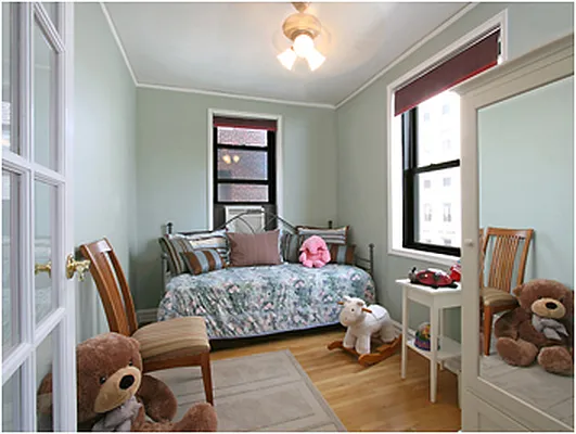 Sold by Brown Harris Stevens | media 19