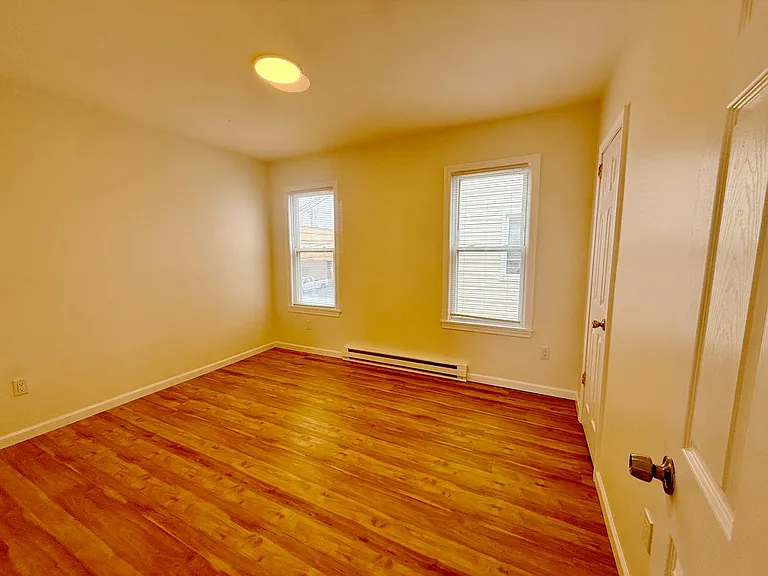 70 Lindley St #2 — Photo 5