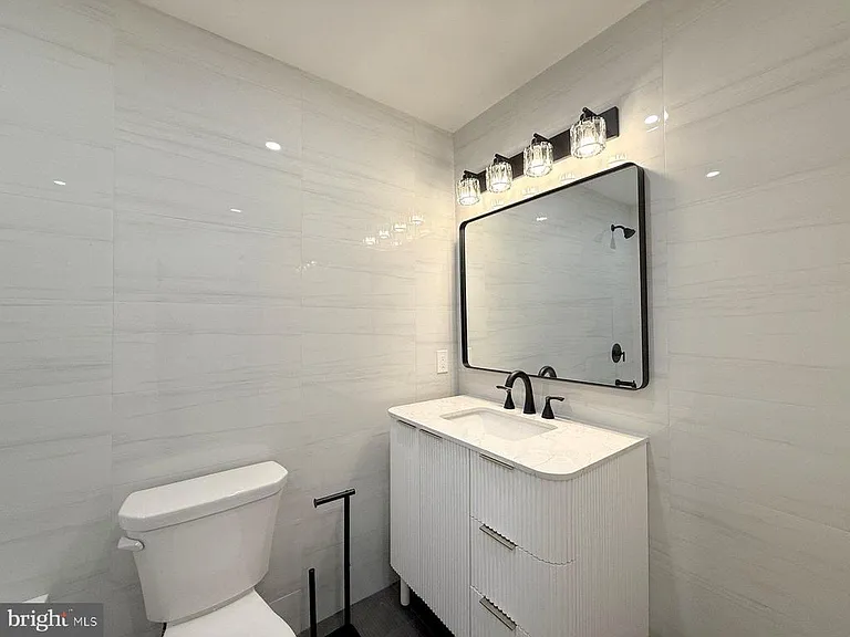 355 Cherry Hill Blvd — Photo 23