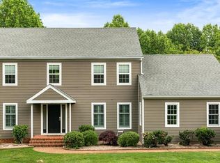 2810 Locust Hill Dr, Charlottesville, VA