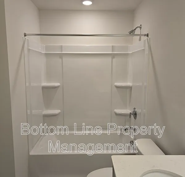 2000 Harlequin Dr — Photo 42
