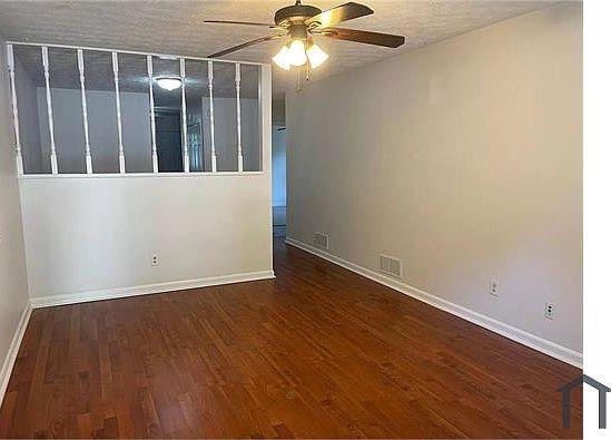 2nd image of 1220 Willow Creek Ct NW
