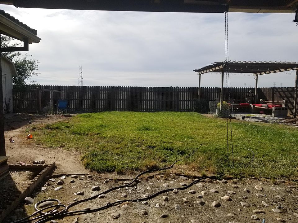 2nd image of 5341 N Salinas Ave