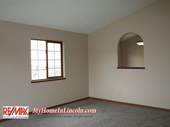 3rd image of 2141 W Cove Dr