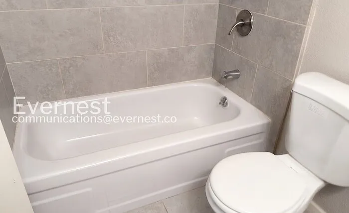 2333 E Camino St — Photo 23