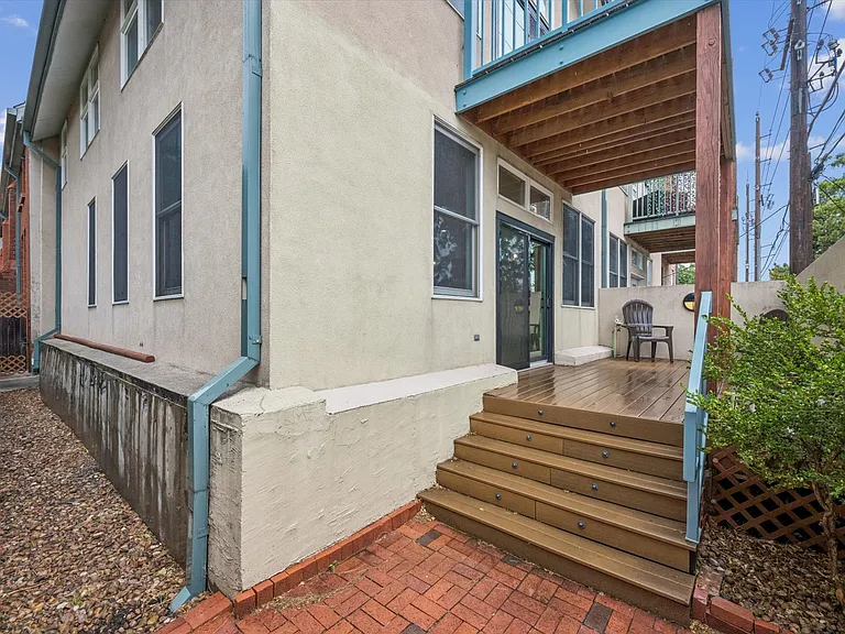 225 N Lincoln St #6 — Photo 13
